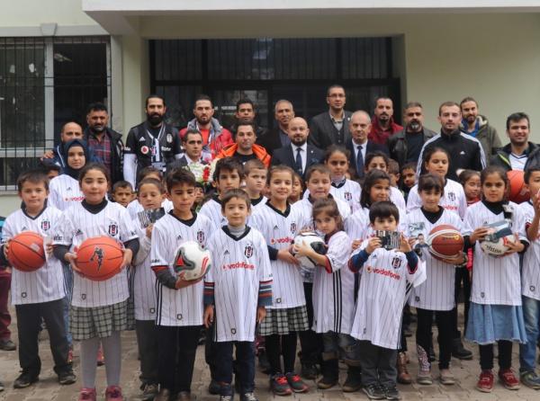 Gaziantep Beşiktaşlılar Derneğinden Okulumuza Ziyaret