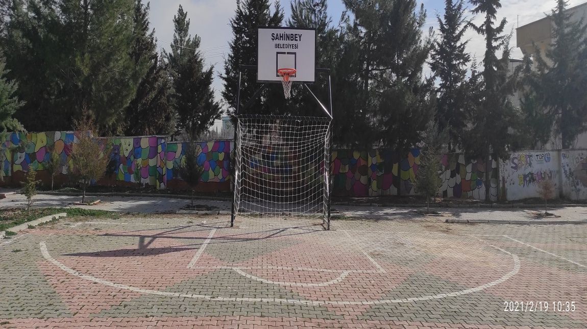 Şahinbey Belediyesi Tarafından Yeni Basketbol Potalarımız Kuruldu.